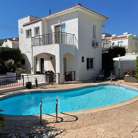 Villa Laurel Peyia Exterior foto