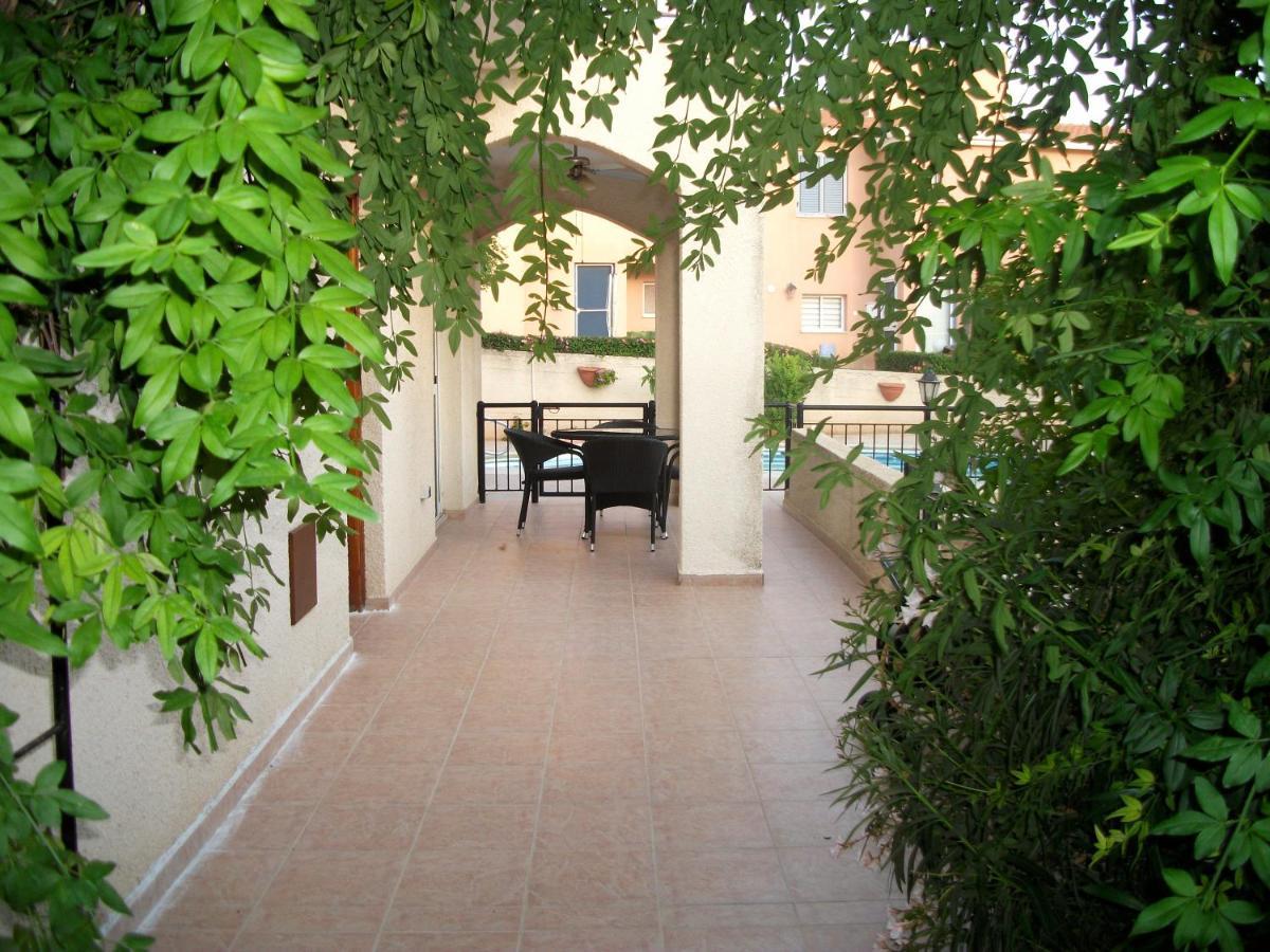 Villa Laurel Peyia Exterior foto